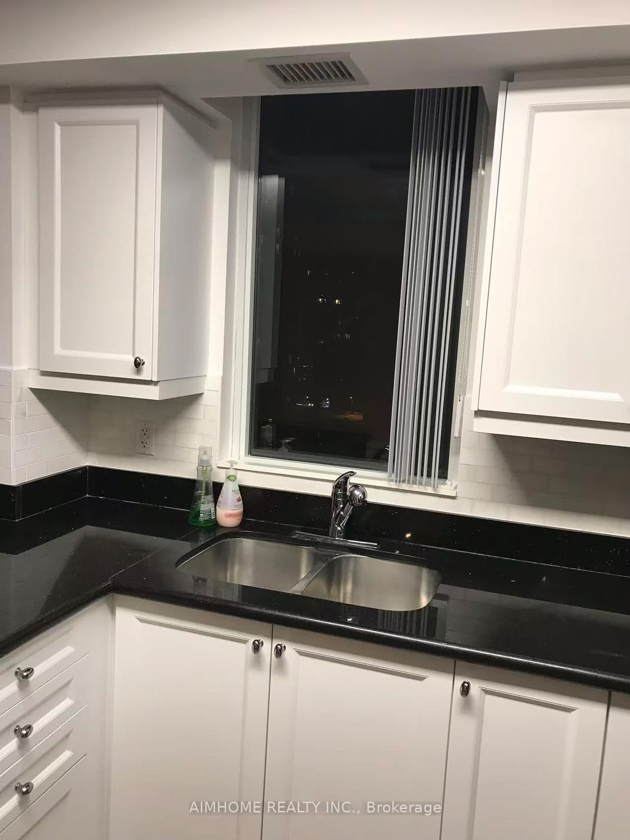 509 Beecroft Road, Unit 1202 thumbnail 5
