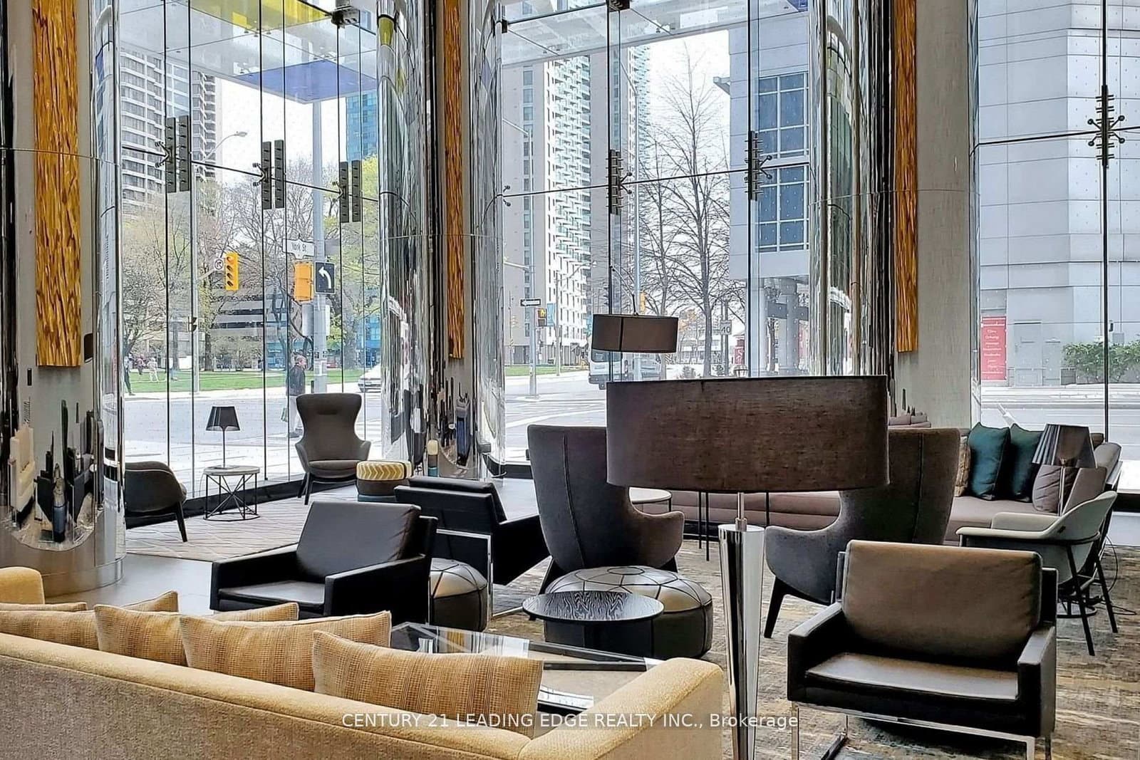 10 York Street, Unit 5008 thumbnail 2