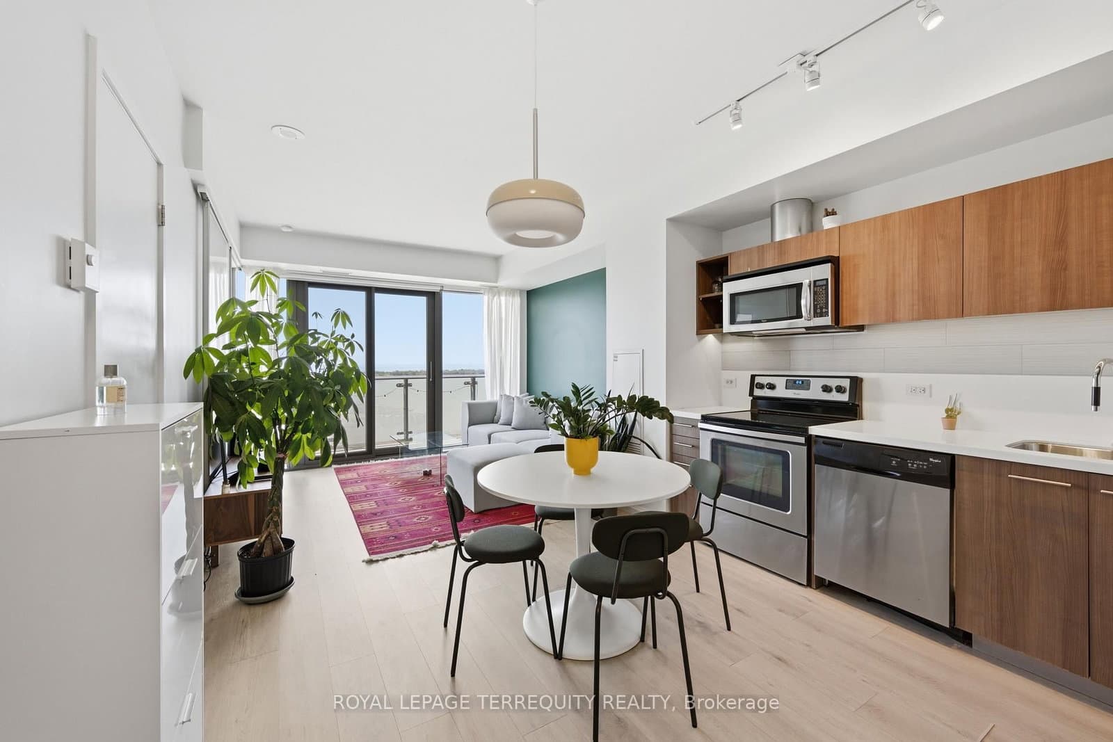70 Distillery Lane, Unit 2107