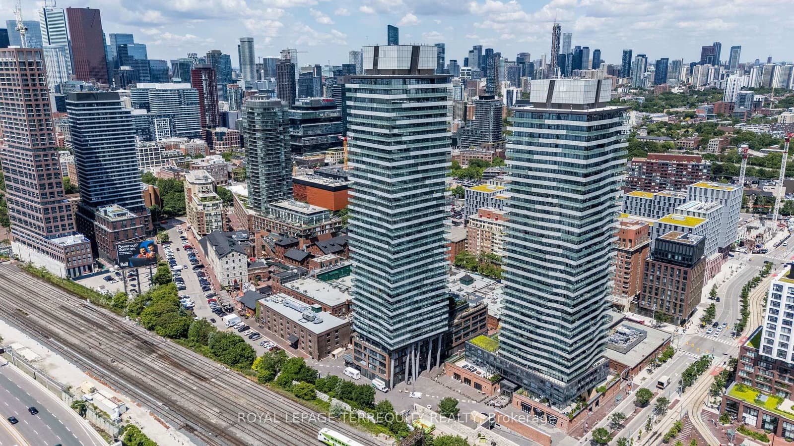 70 Distillery Lane, Unit 2107 thumbnail 44