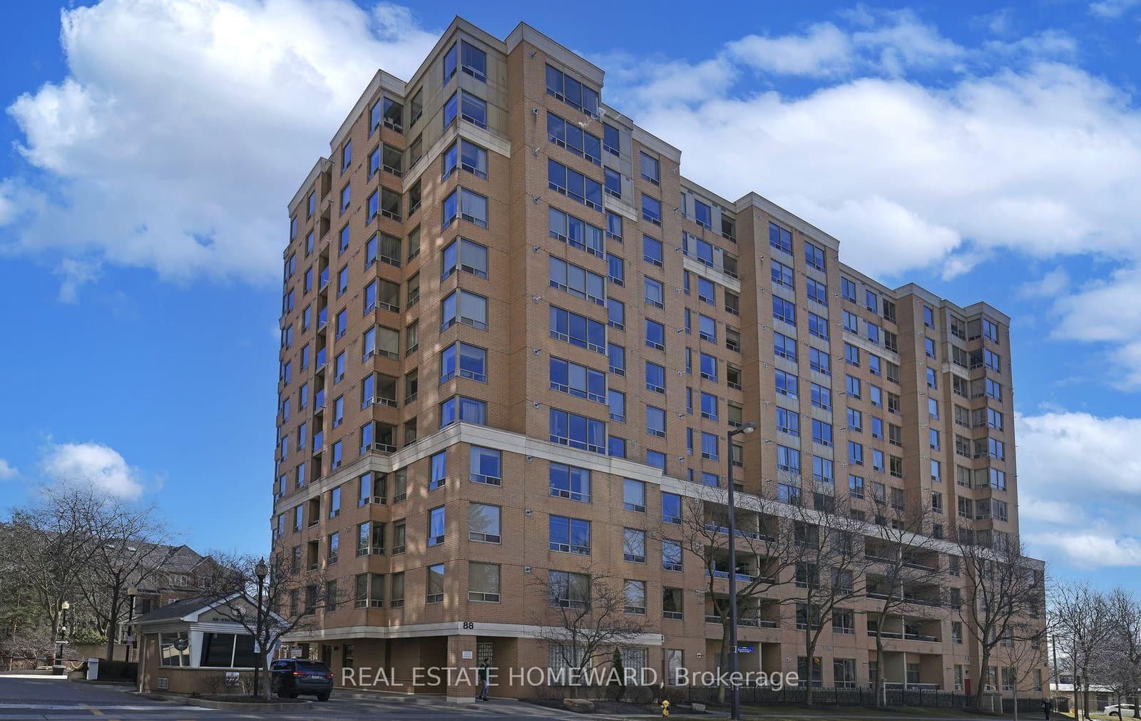 88 Grandview Way, Unit 916 - Image 1