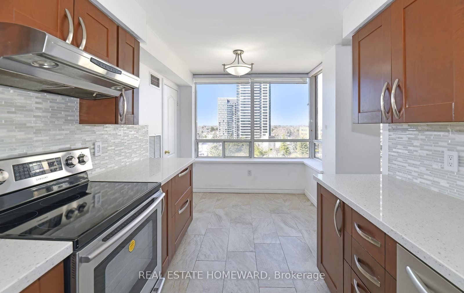 88 Grandview Way, Unit 916 thumbnail 12