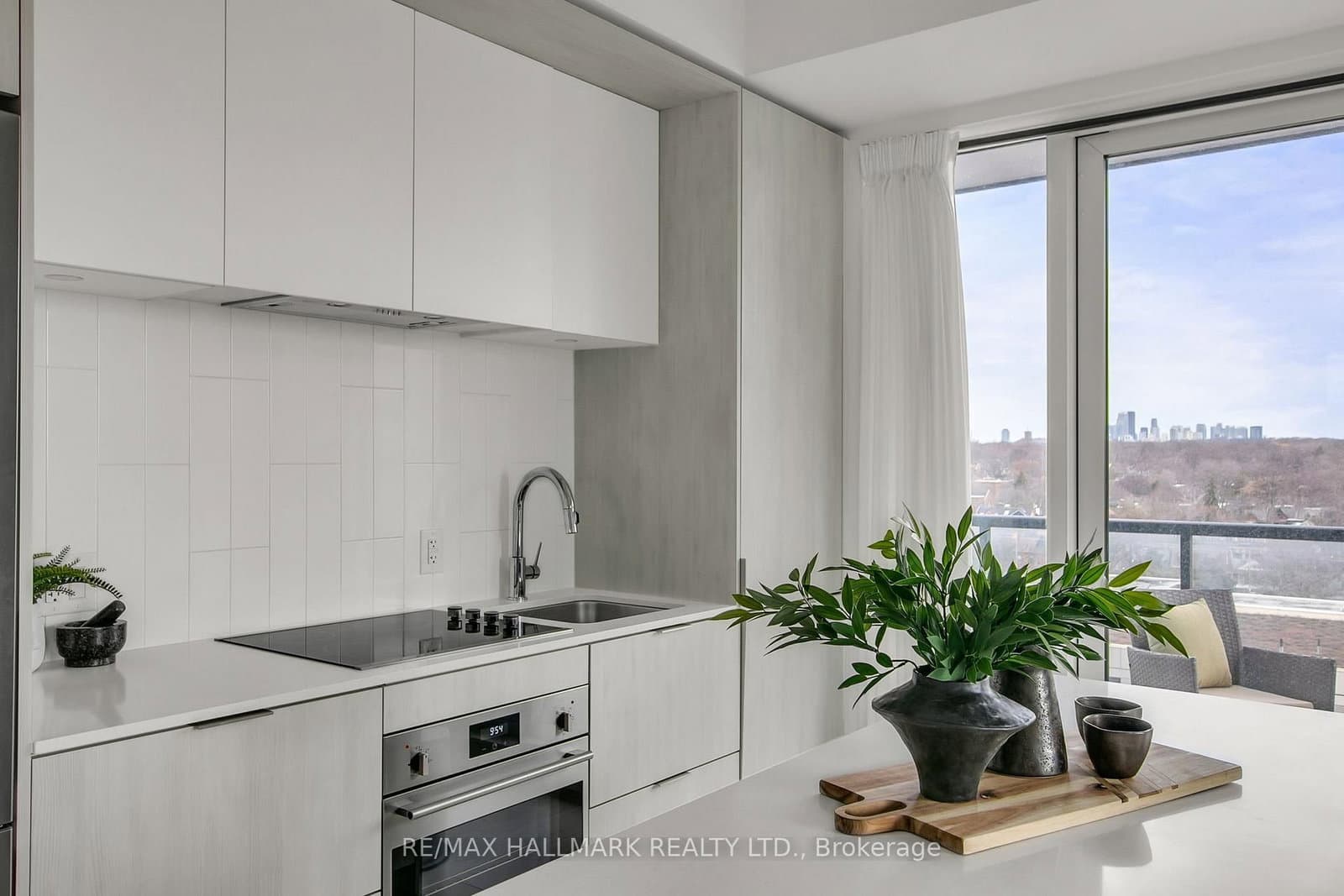 35 Tubman Avenue, Unit 1021 thumbnail 4