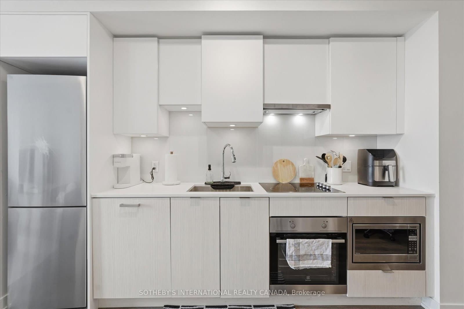 195 Redpath Avenue, Unit 2307 thumbnail 7