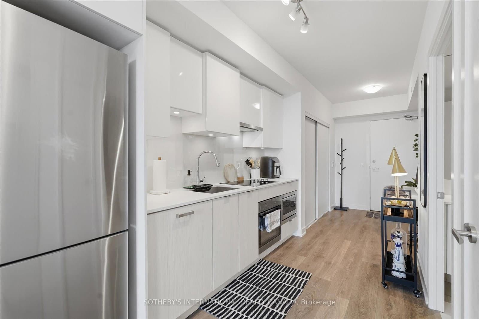 195 Redpath Avenue, Unit 2307 thumbnail 9