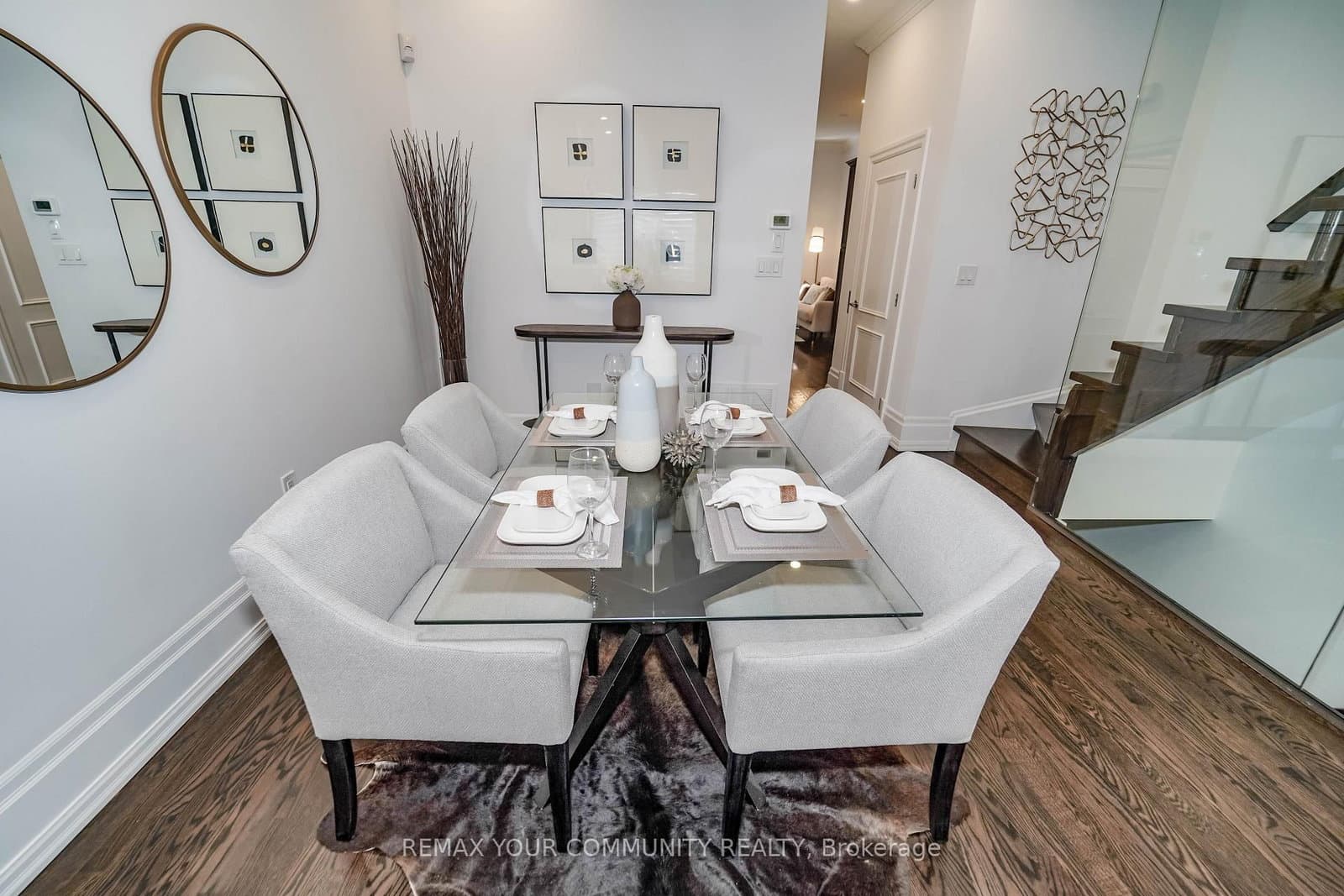 47 York Mills Road, Unit 212 thumbnail 11