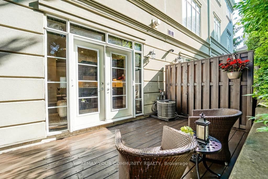47 York Mills Road, Unit 212 thumbnail 18
