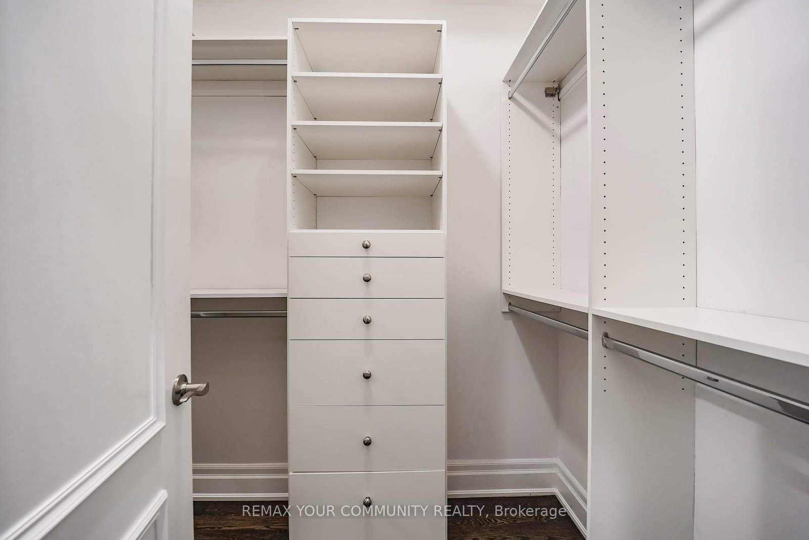 47 York Mills Road, Unit 212 thumbnail 26