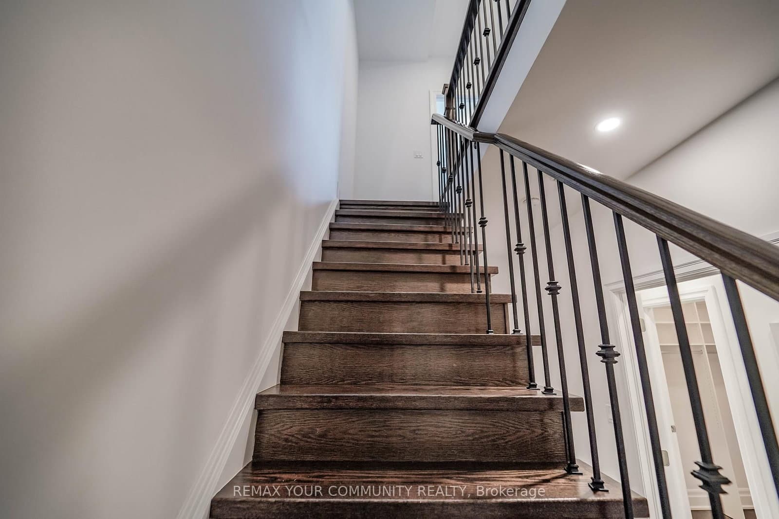 47 York Mills Road, Unit 212 thumbnail 33