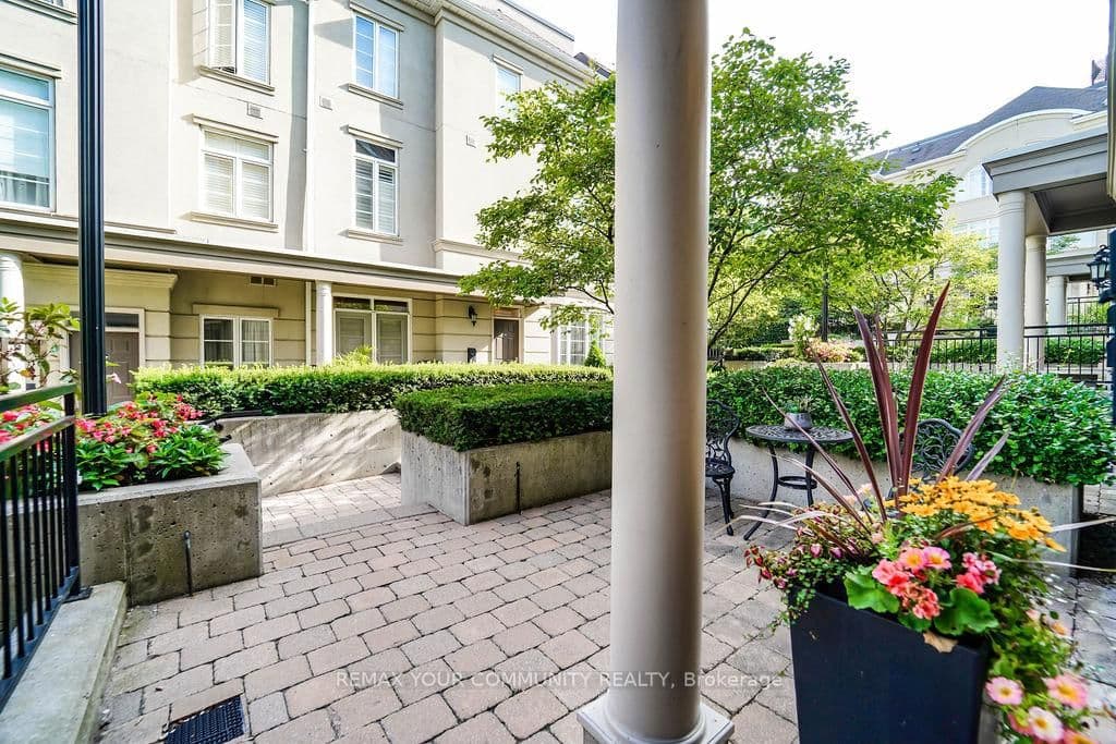 47 York Mills Road, Unit 212 thumbnail 4
