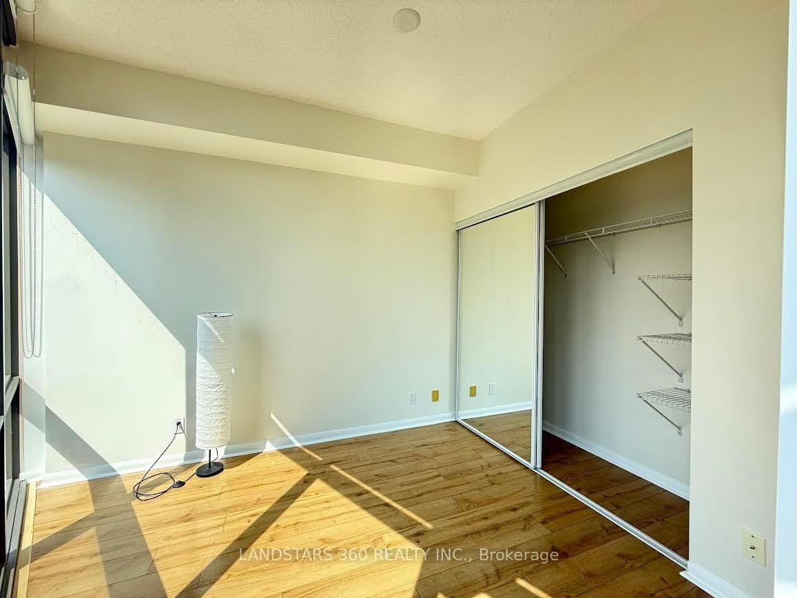832 Bay Street, Unit 2509 thumbnail 11