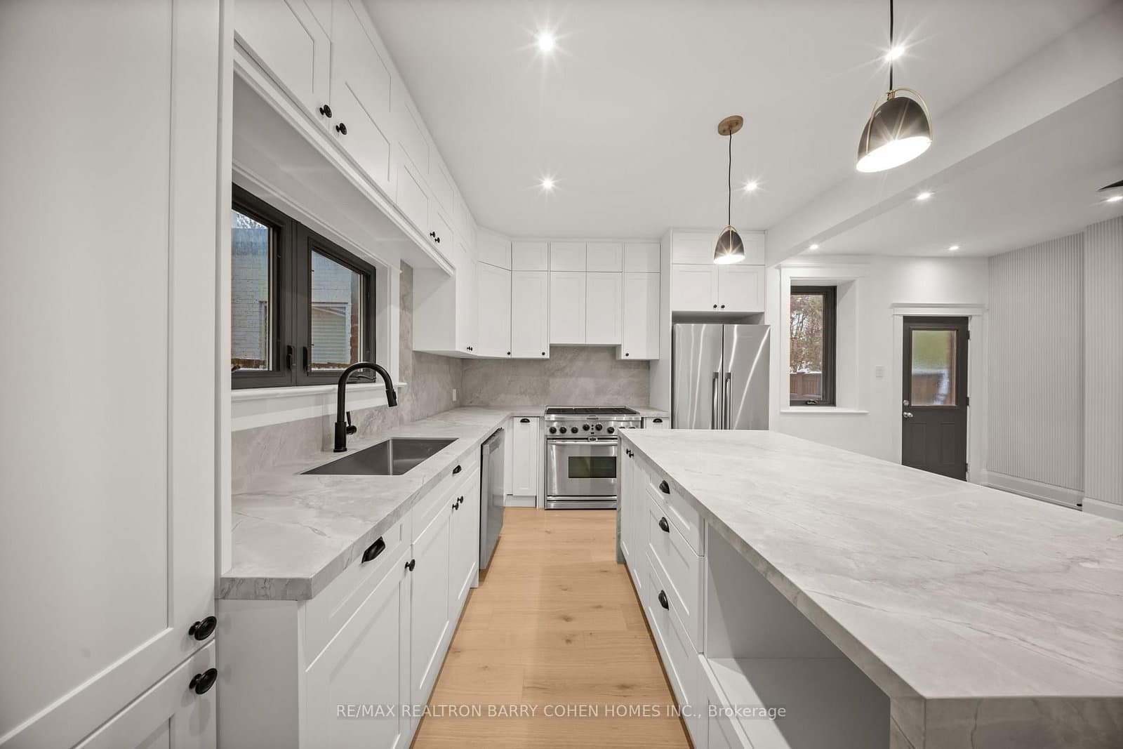 231 Macpherson Avenue thumbnail 12