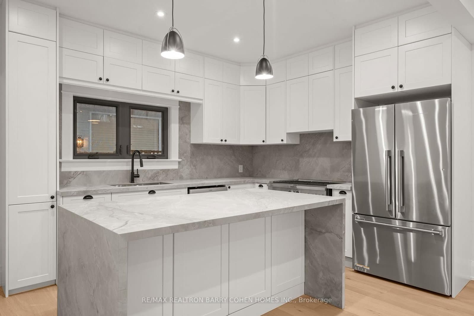 231 Macpherson Avenue thumbnail 14