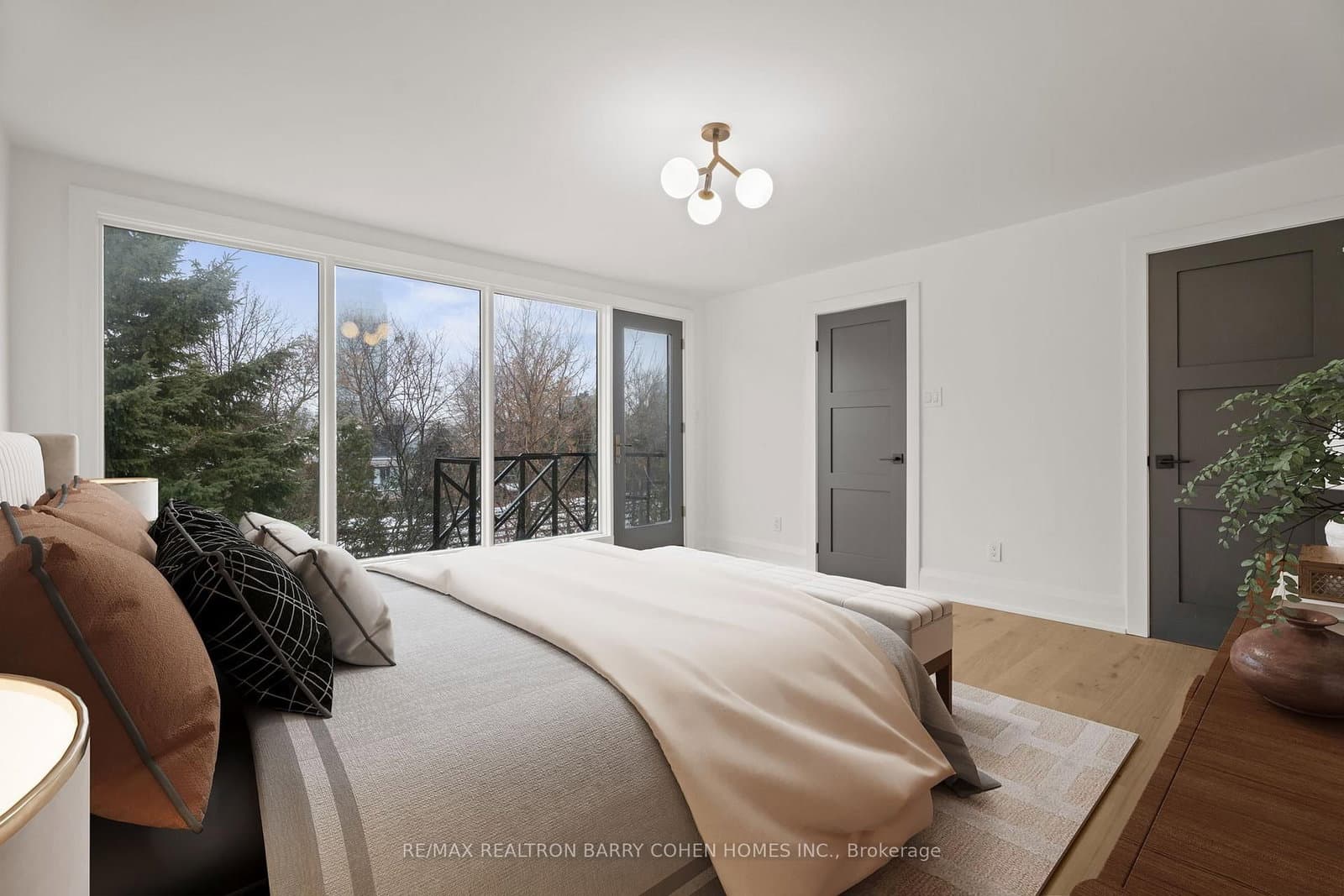 231 Macpherson Avenue thumbnail 22