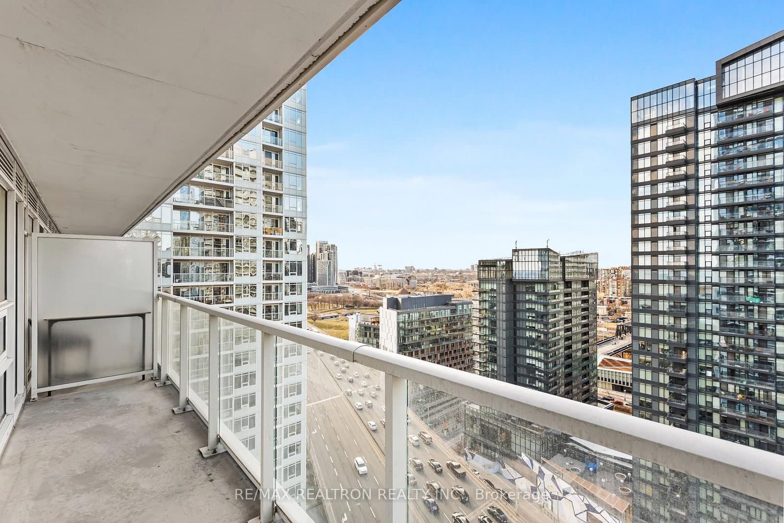 17 Bathurst Street, Unit 2508 thumbnail 27