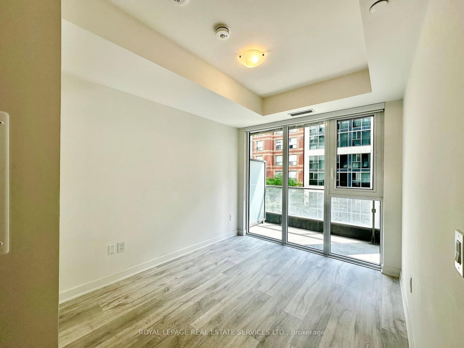 60 Princess Street, Unit 338 thumbnail 10