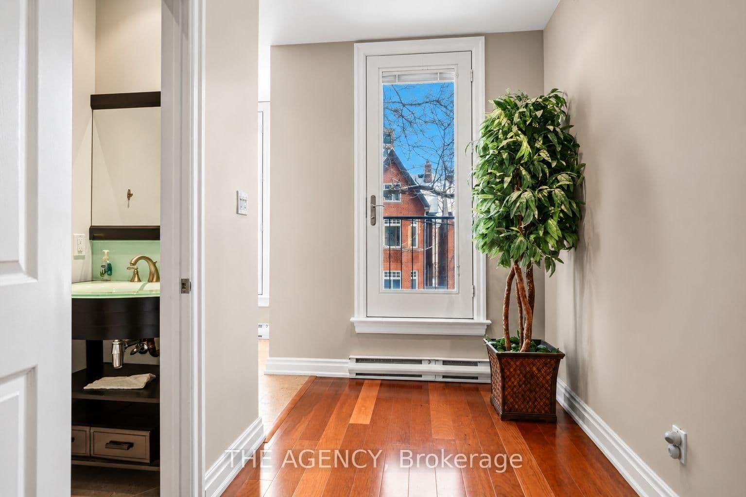 116 Hazelton Avenue, Unit B&C thumbnail 11