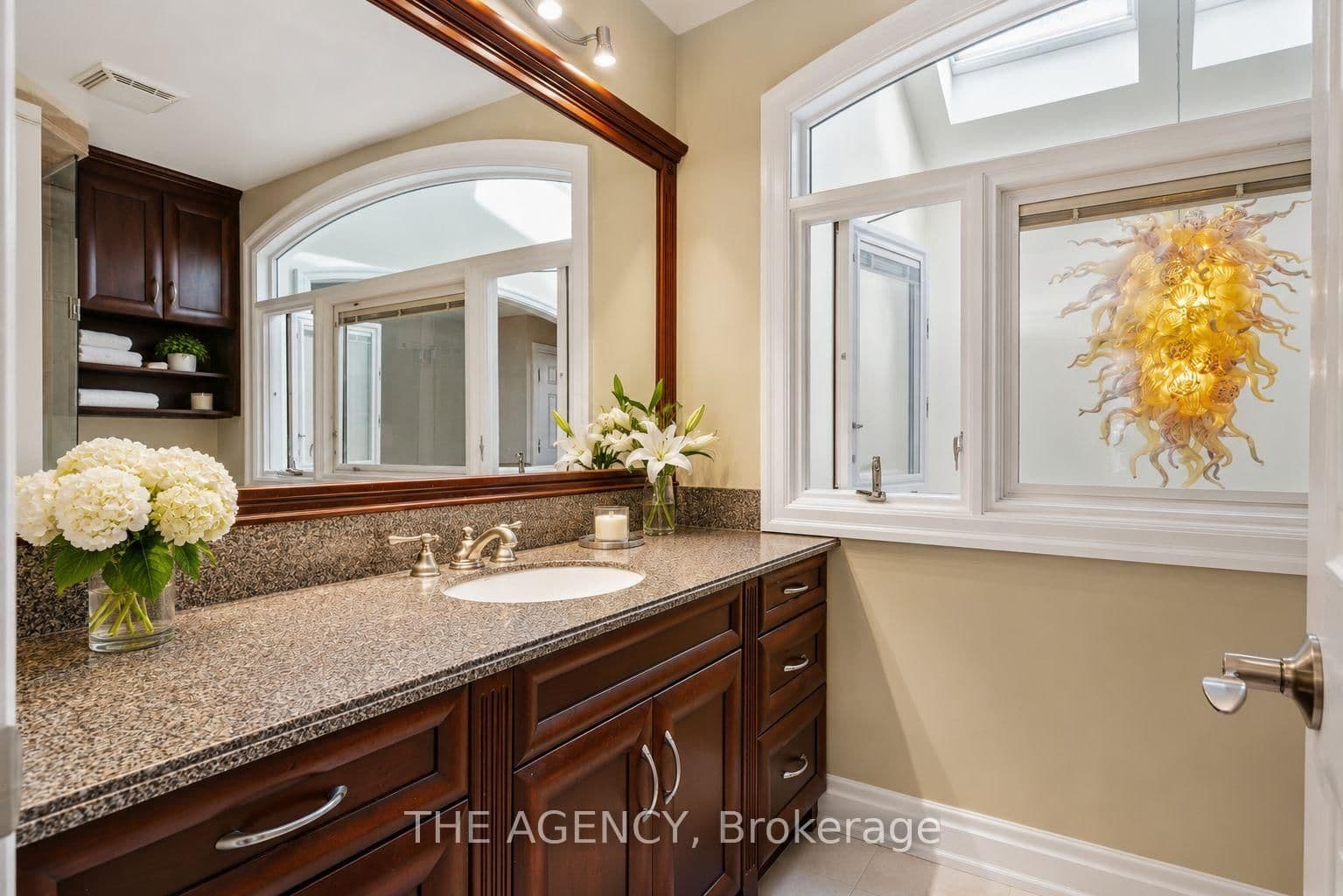 116 Hazelton Avenue, Unit B&C thumbnail 16