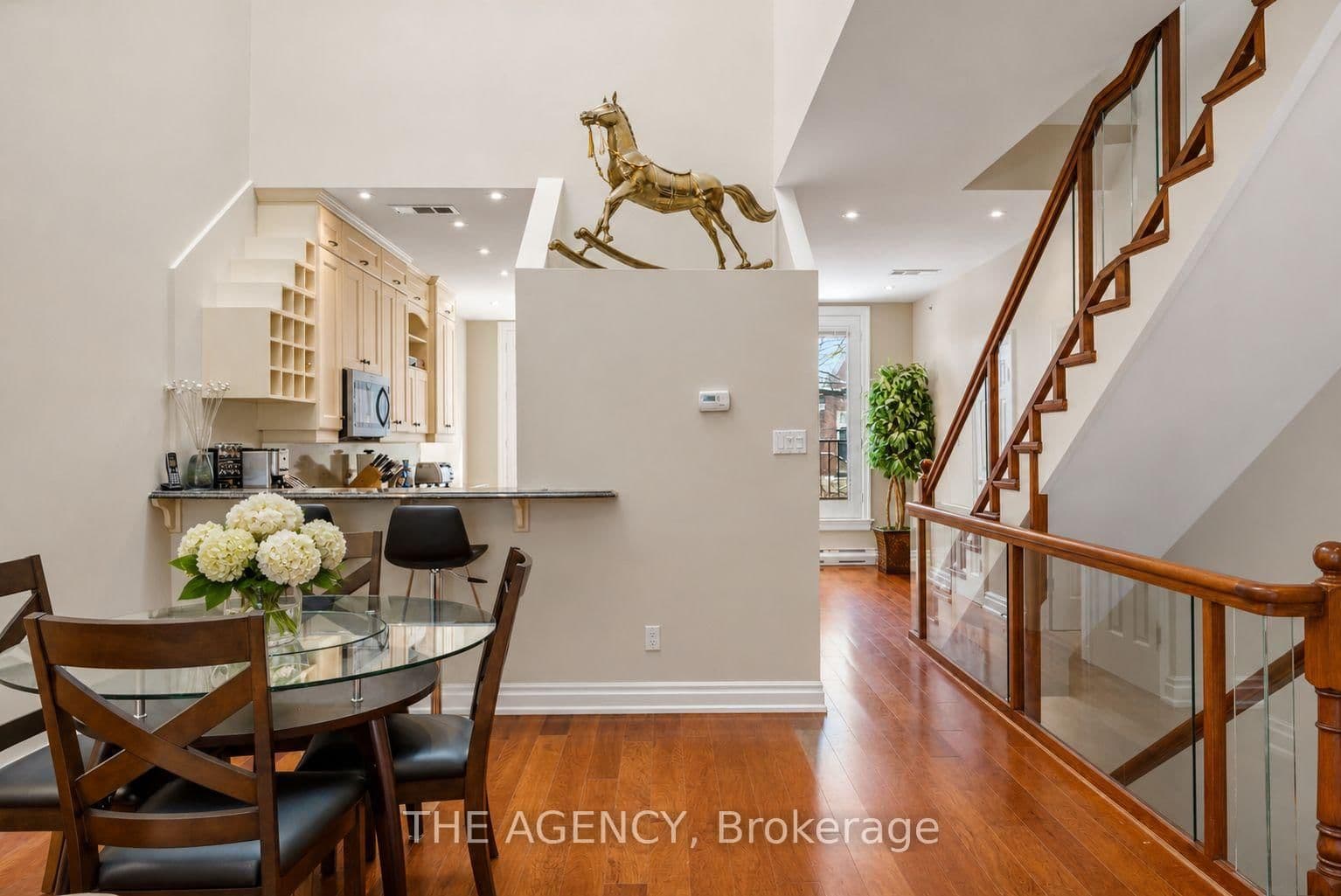 116 Hazelton Avenue, Unit B&C thumbnail 4