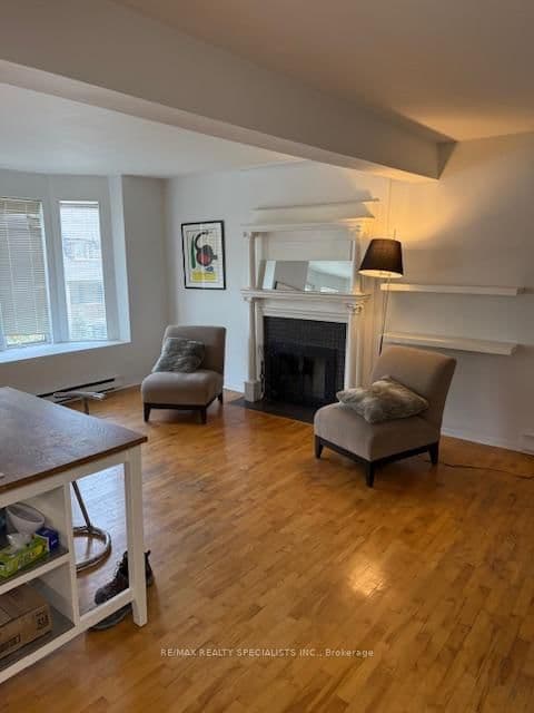 1052 Bathurst Street thumbnail 10