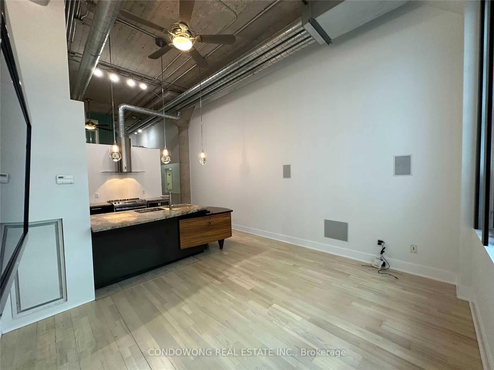 637 Lake Shore Boulevard W, Unit 331 thumbnail 3