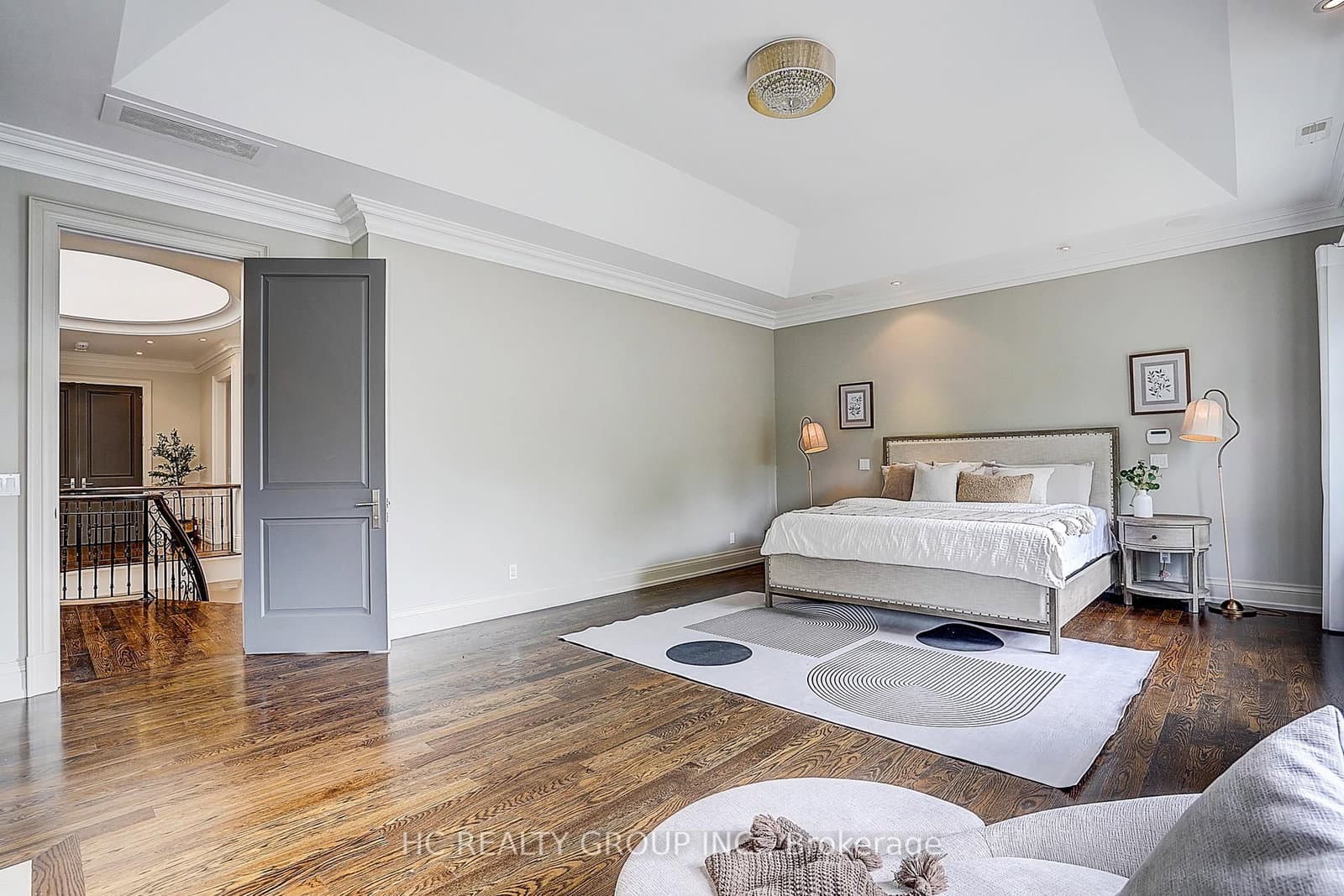119 Strathallan Boulevard thumbnail 28