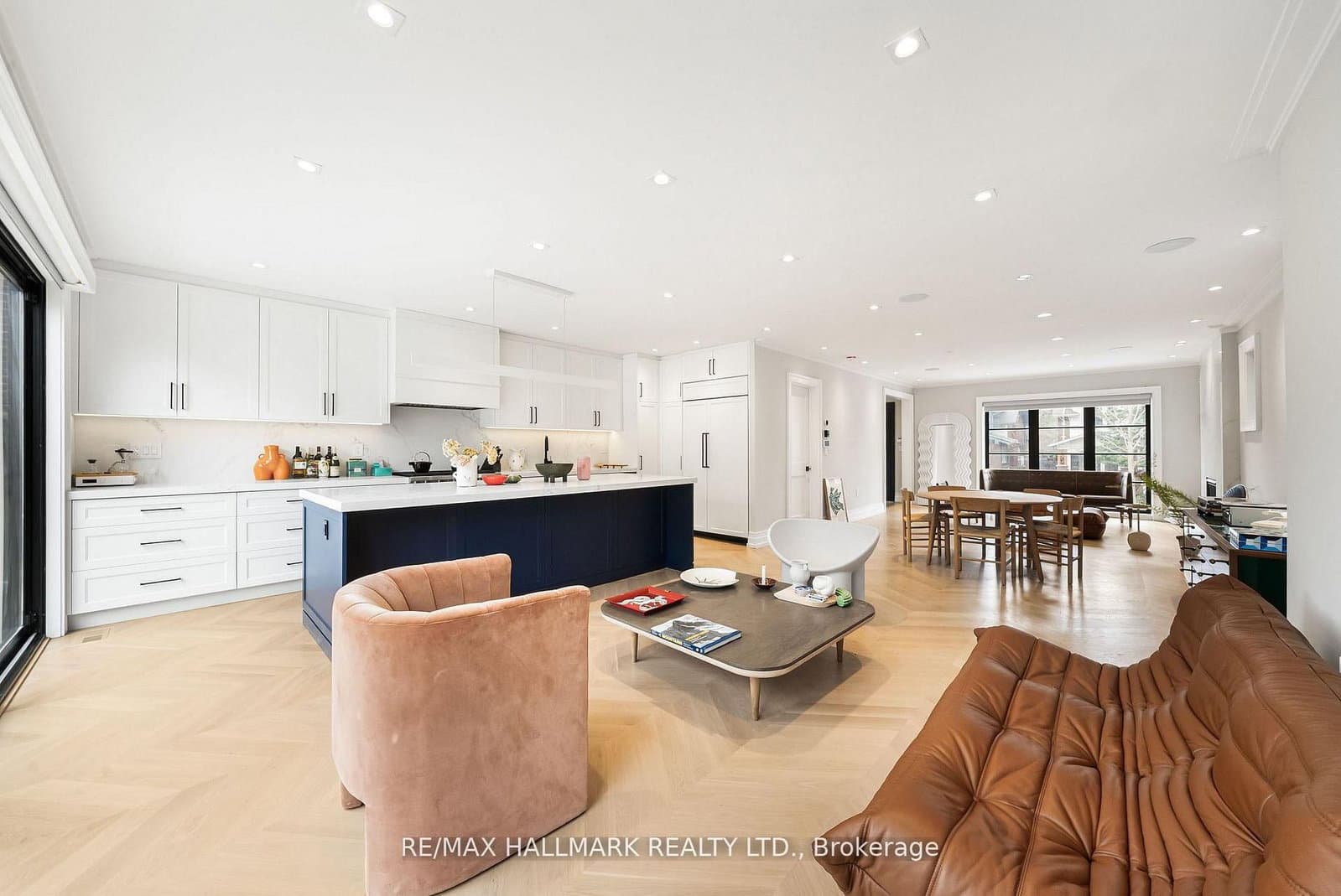 26 Carey Road thumbnail 14