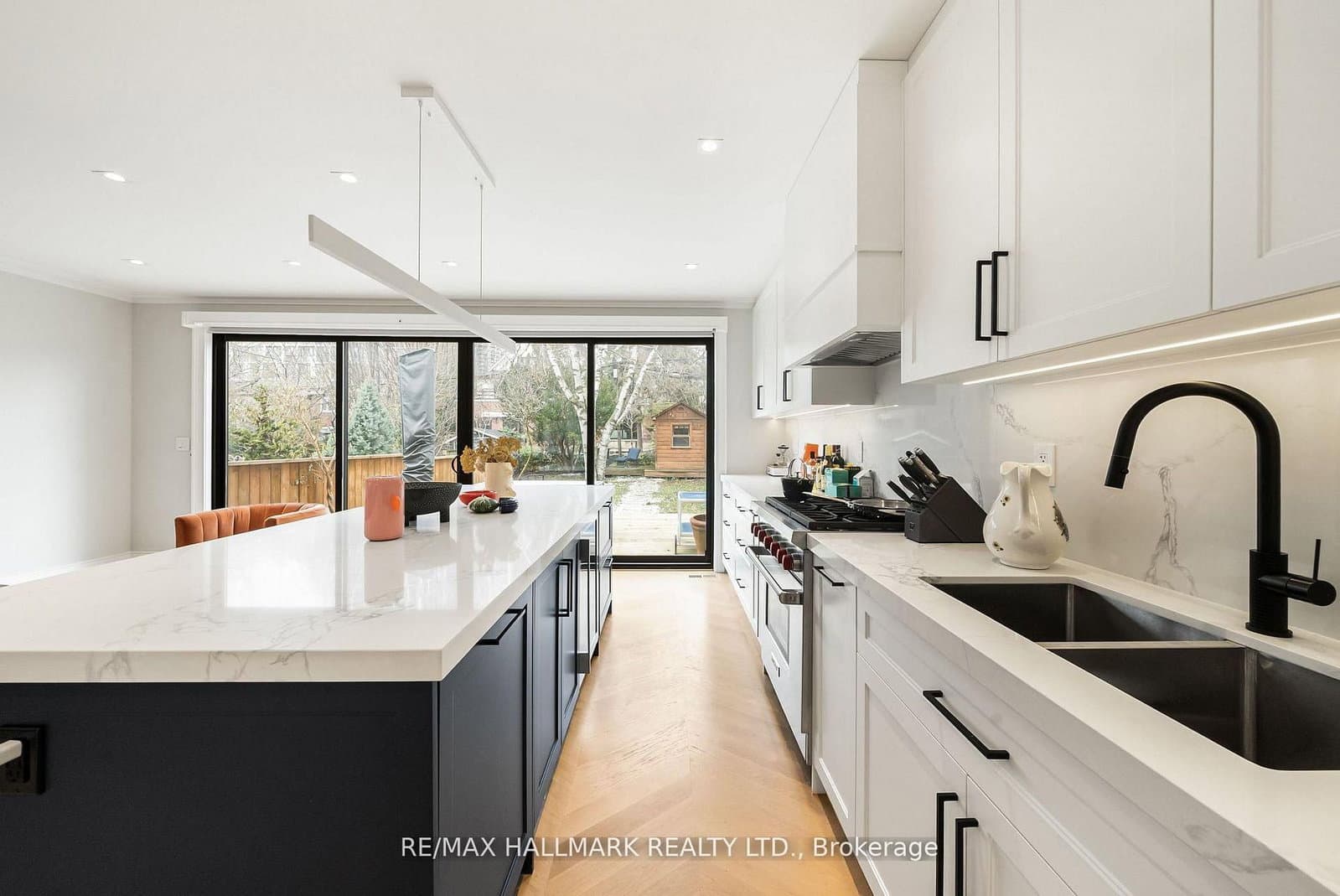 26 Carey Road thumbnail 17