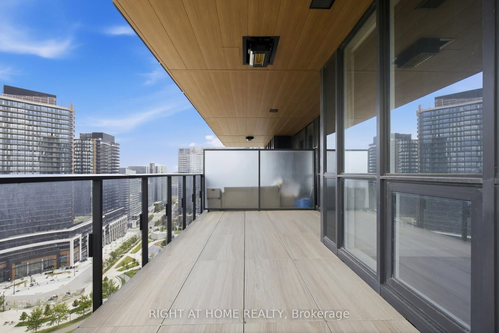 25 McMahon Drive, Unit 2107 thumbnail 19