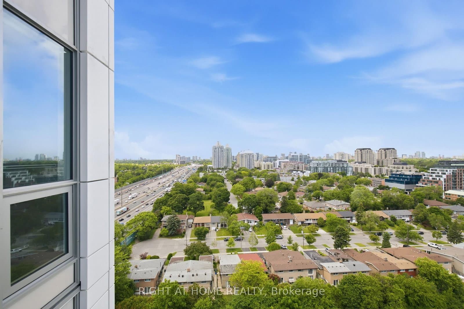 25 McMahon Drive, Unit 2107 thumbnail 21