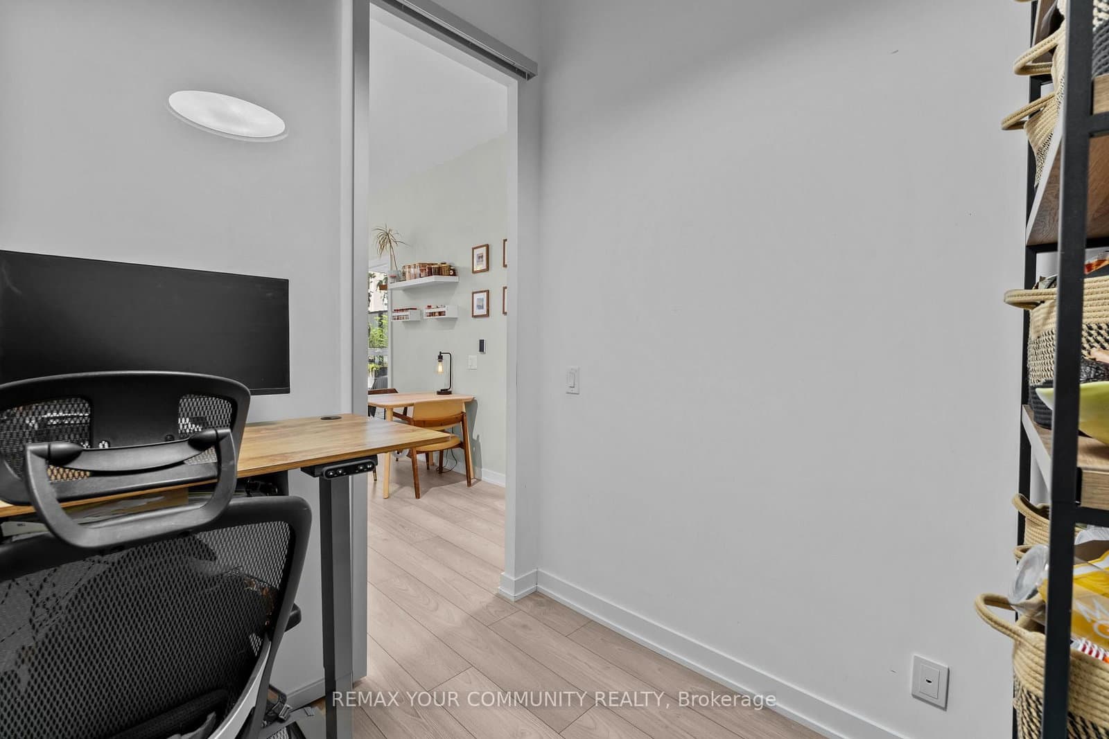 609 Avenue Road, Unit 201 thumbnail 10
