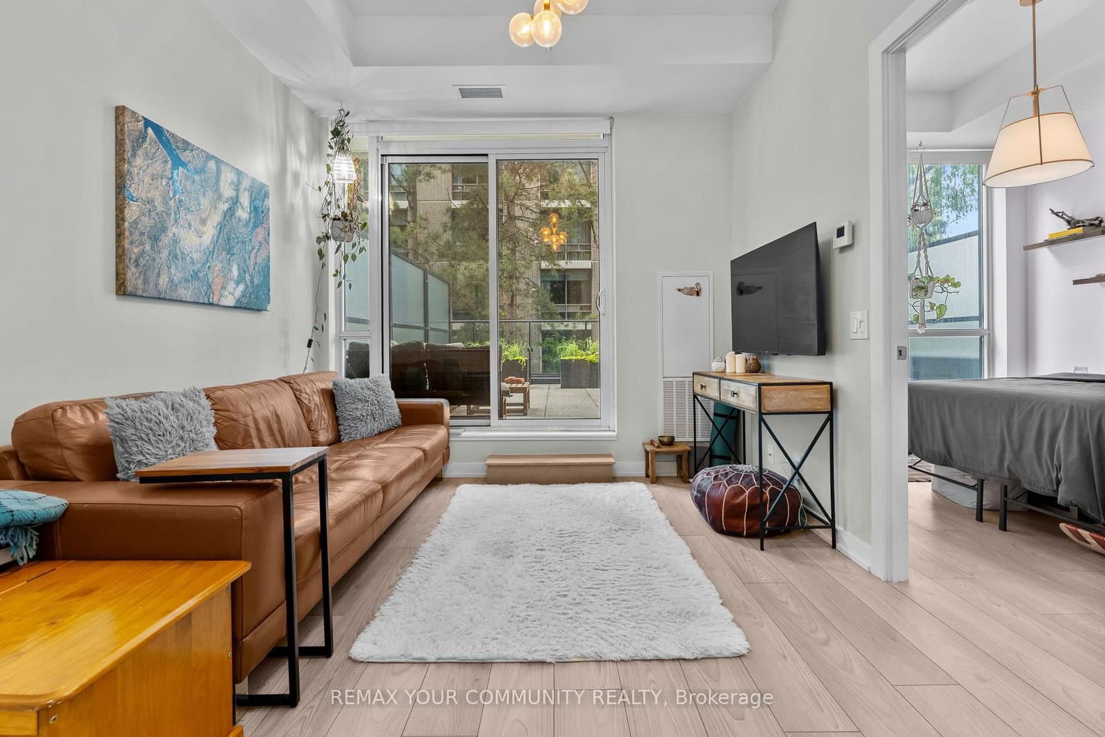 609 Avenue Road, Unit 201 thumbnail 13
