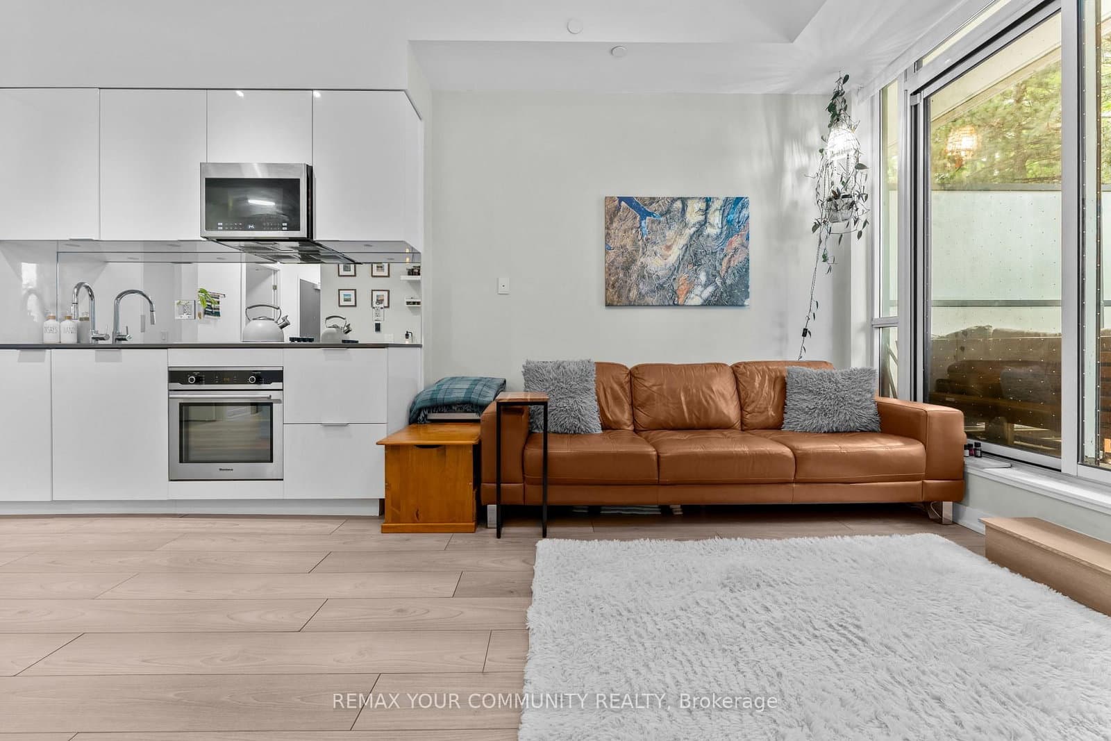 609 Avenue Road, Unit 201 thumbnail 16