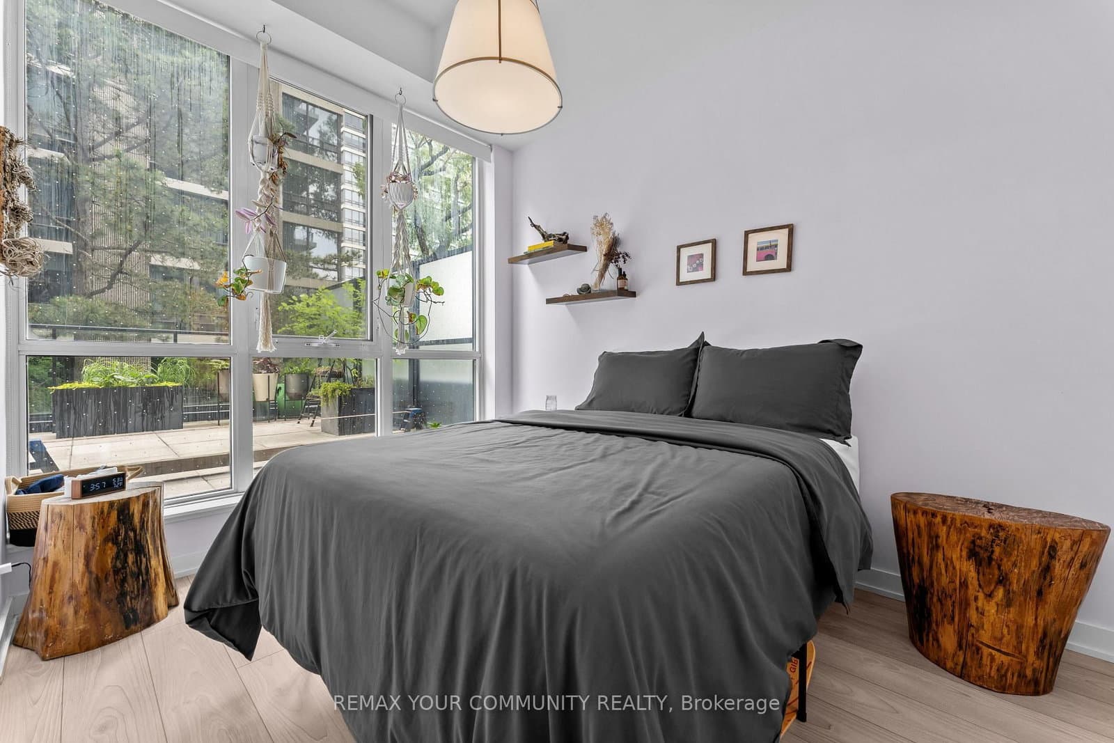 609 Avenue Road, Unit 201 thumbnail 18