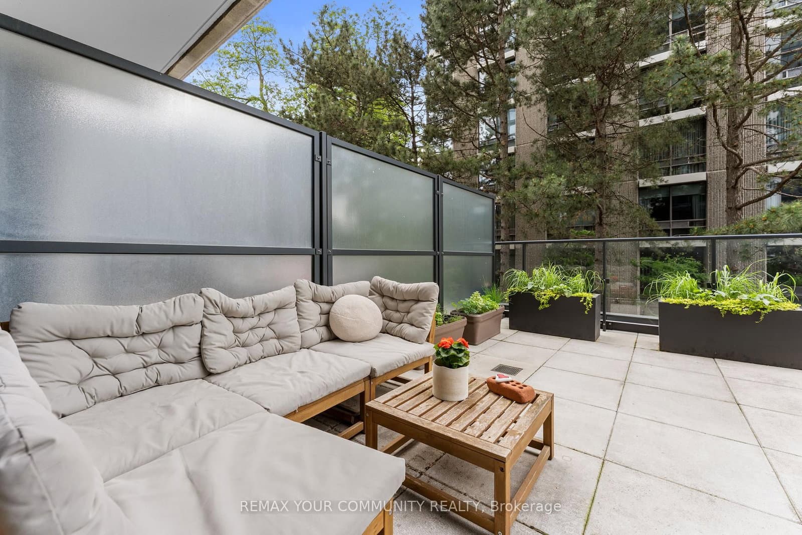 609 Avenue Road, Unit 201 thumbnail 26