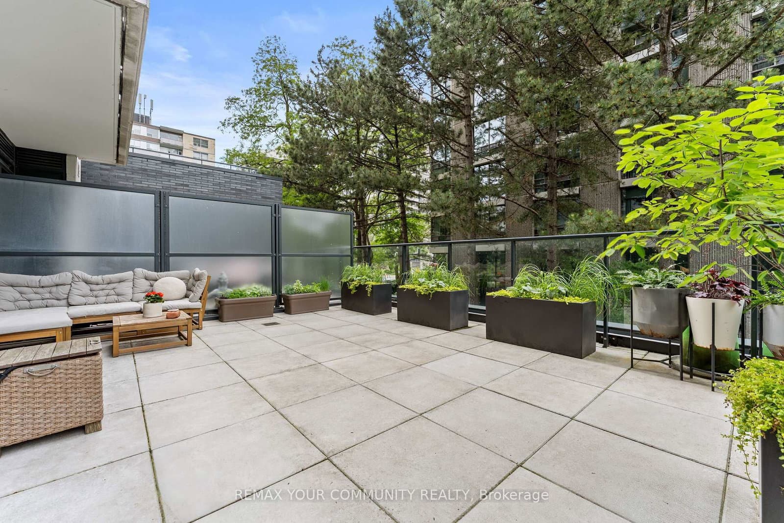 609 Avenue Road, Unit 201 thumbnail 30