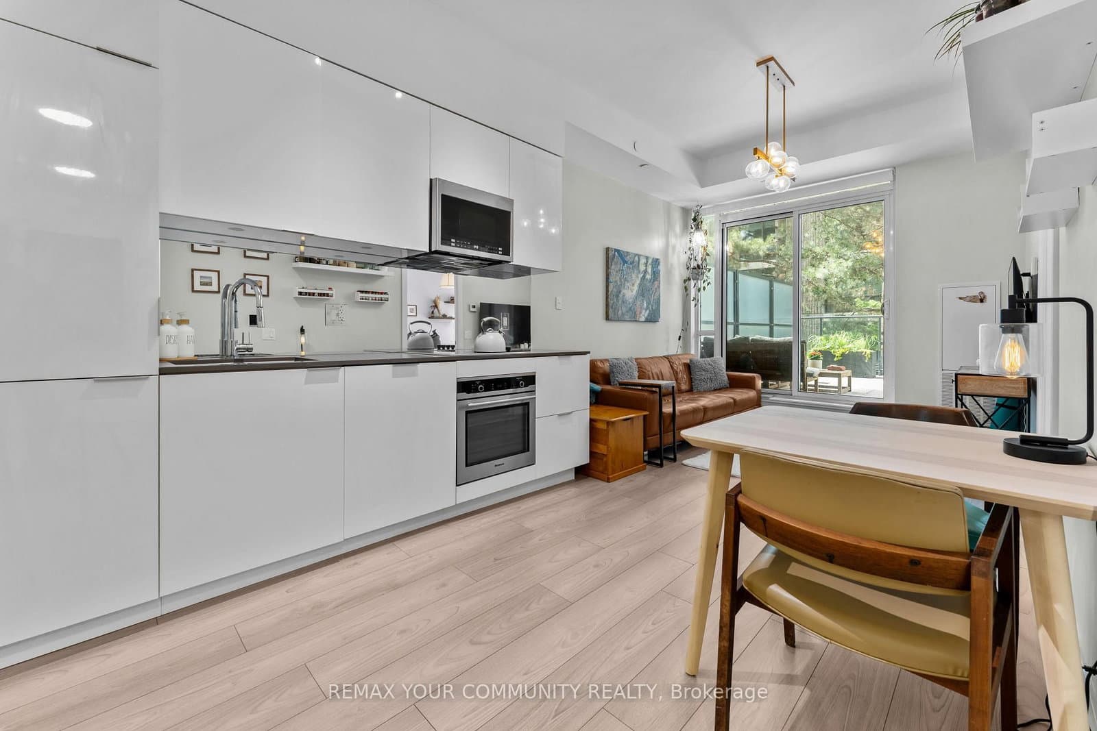 609 Avenue Road, Unit 201 thumbnail 7