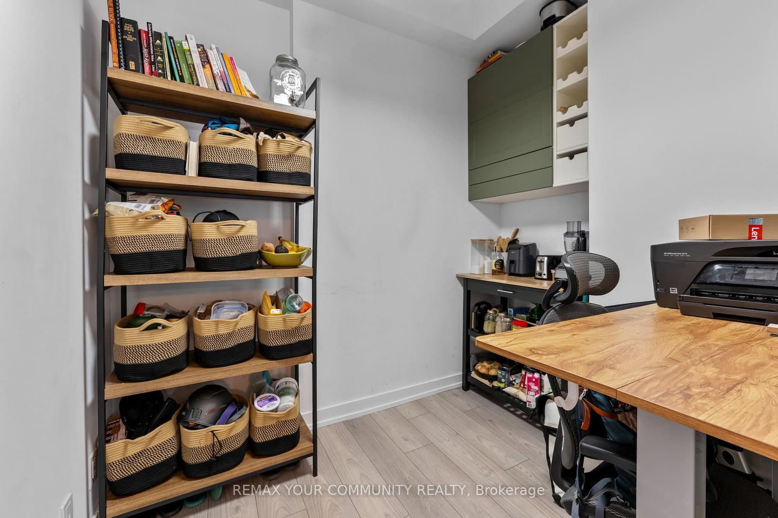 609 Avenue Road, Unit 201 thumbnail 8