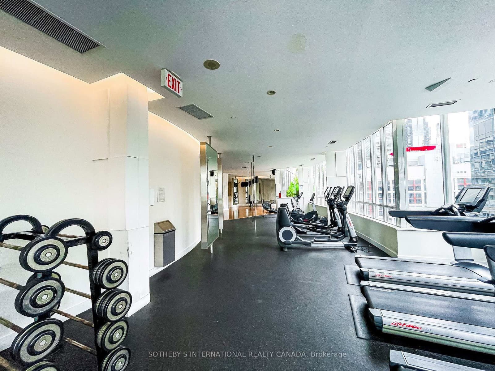 270 Wellington Street W, Unit 1005 thumbnail 26