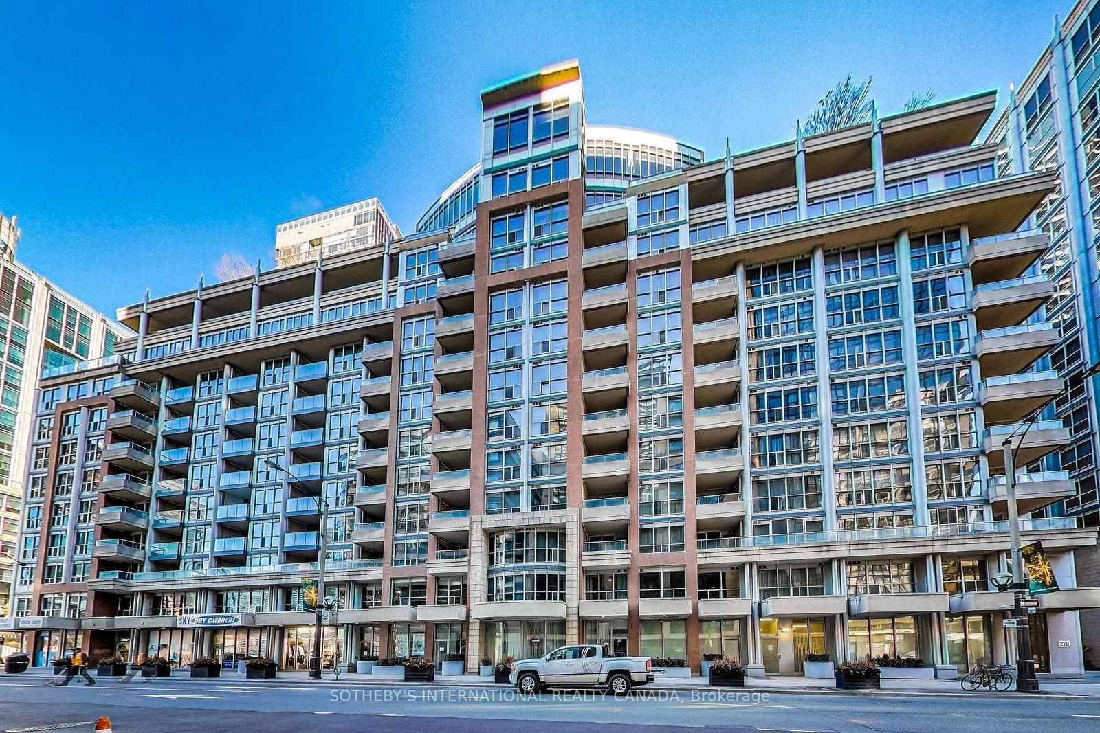 270 Wellington Street W, Unit 1005 thumbnail 36