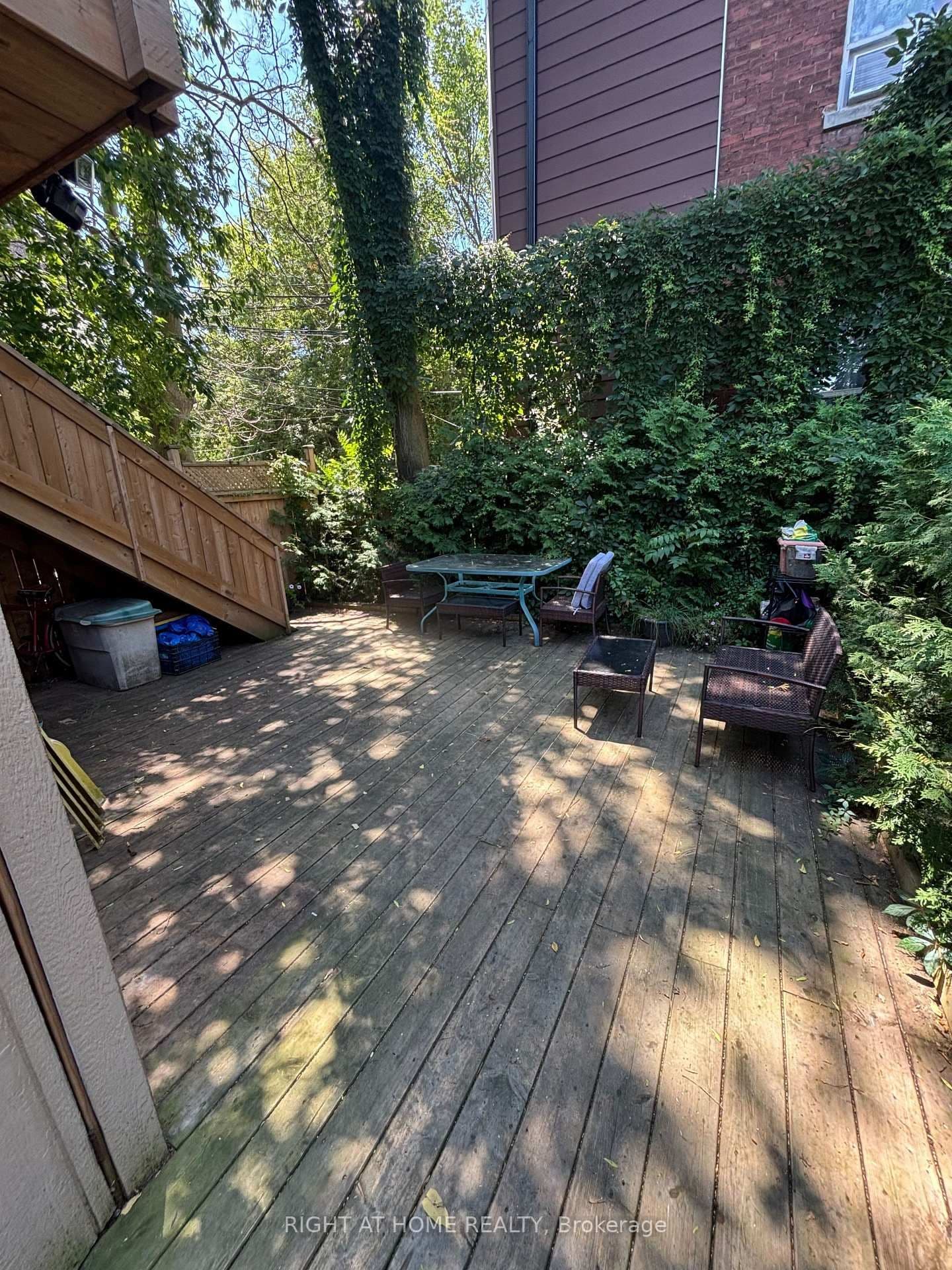 258 Howland Avenue thumbnail 17