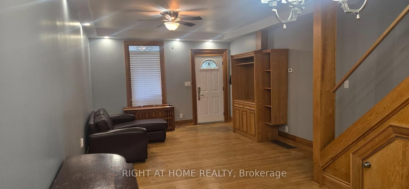 258 Howland Avenue thumbnail 2
