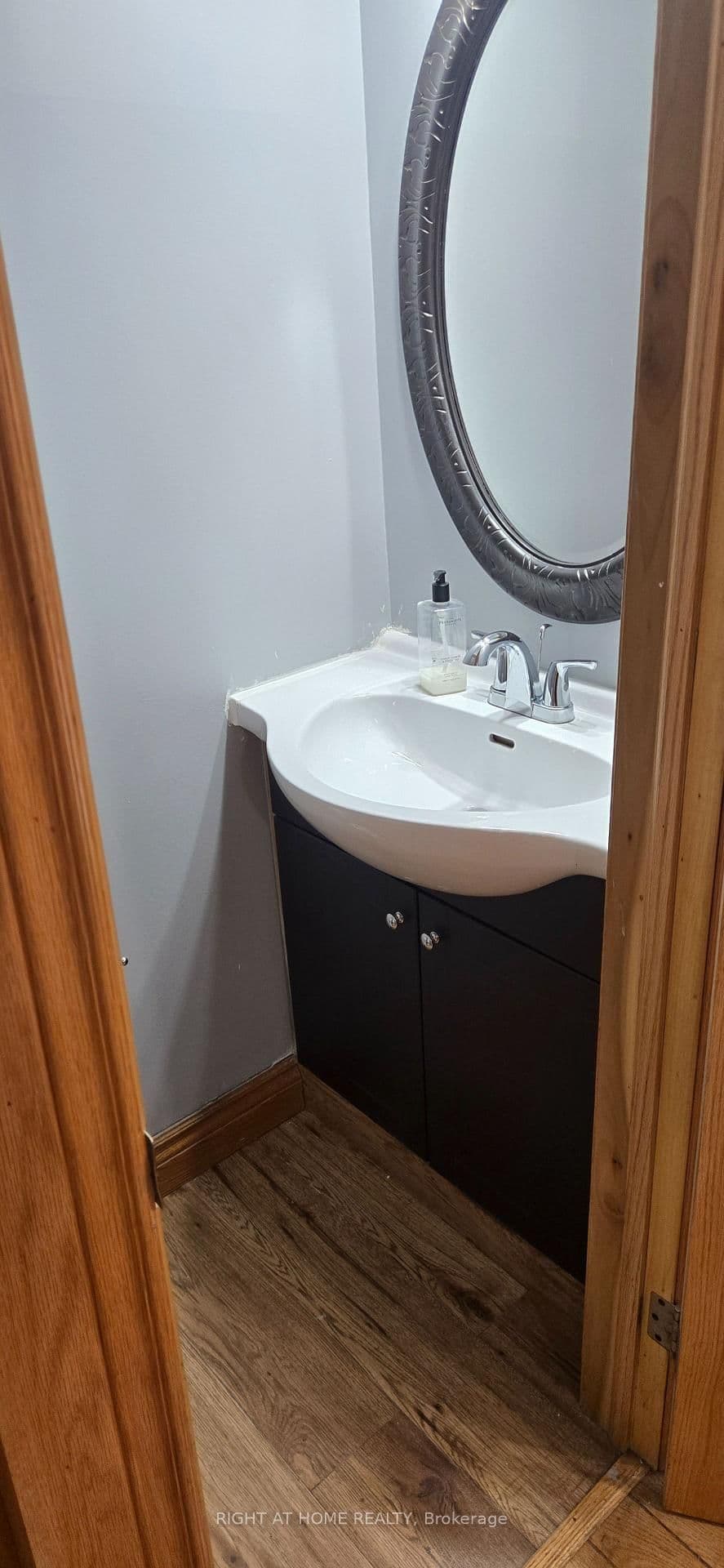 258 Howland Avenue thumbnail 7