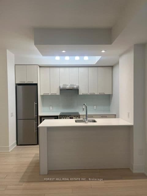 310 Tweedsmuir Avenue, Unit 204 thumbnail 10