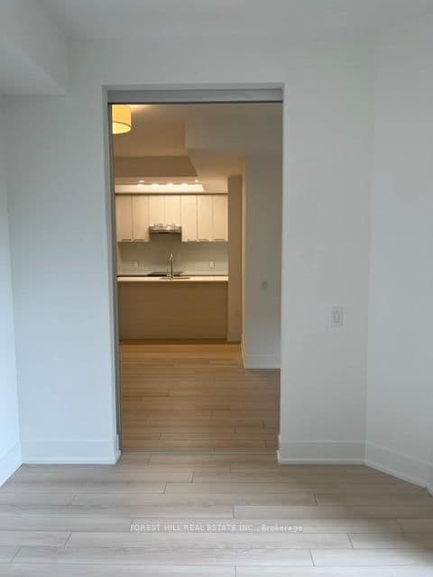 310 Tweedsmuir Avenue, Unit 204 thumbnail 18
