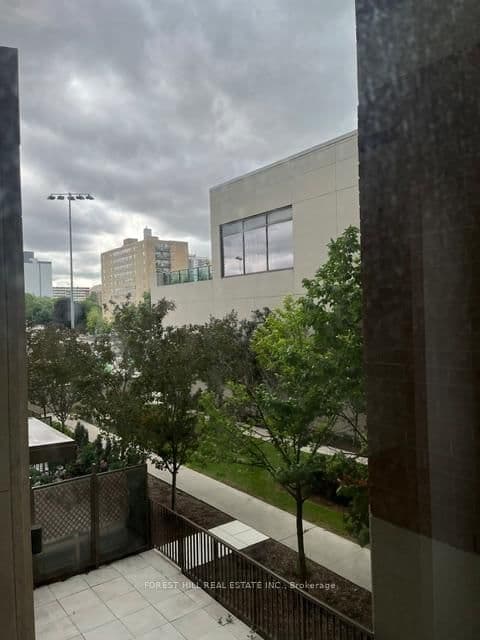 310 Tweedsmuir Avenue, Unit 204 thumbnail 26