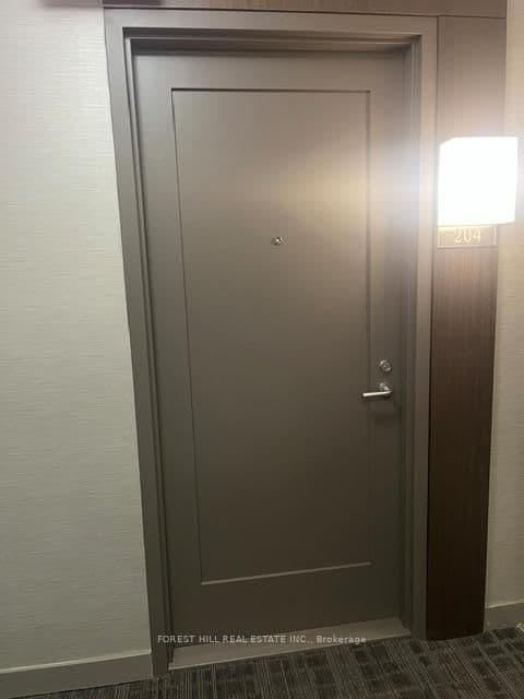 310 Tweedsmuir Avenue, Unit 204 thumbnail 3