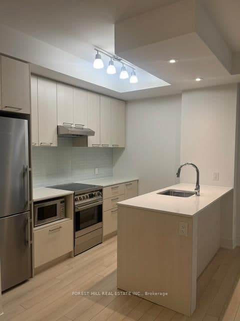 310 Tweedsmuir Avenue, Unit 204 thumbnail 9