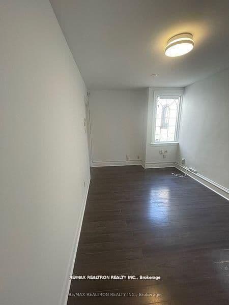 3331A Yonge Street E thumbnail 7
