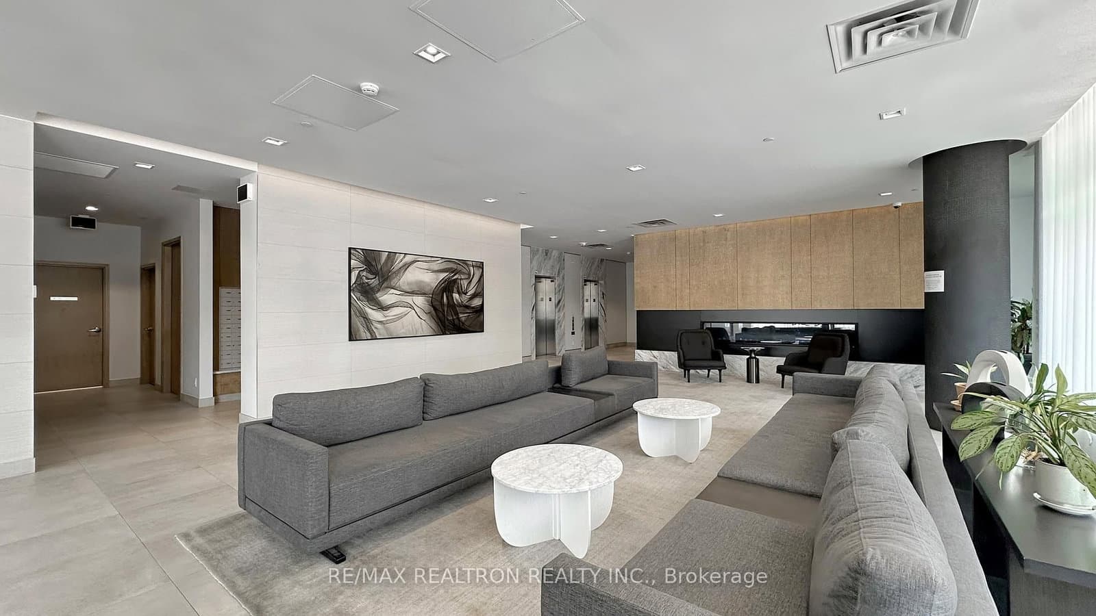 180 Fairview Mall Drive, Unit 1605 thumbnail 12